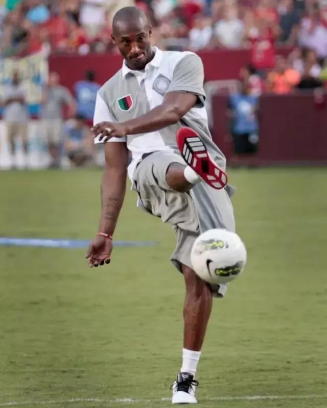 卖奖杯、卖主力、等收购，破产后的球队何去何从