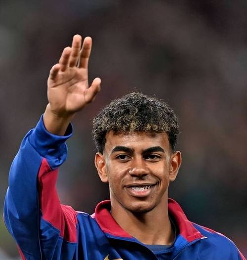 伪满皇宫博物院“骏马踏雪·勇敢少年行”冰雪季青少年马术体验日公益活动圆满举办