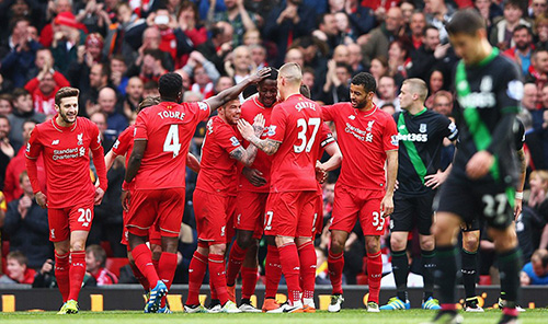 篮球篮网替补球员贡献稳定得分