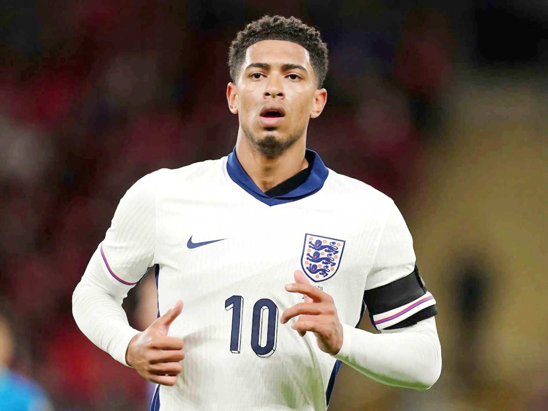 巴萨vs法兰克福首发：亚马尔、莱万出战，拉什福德替补