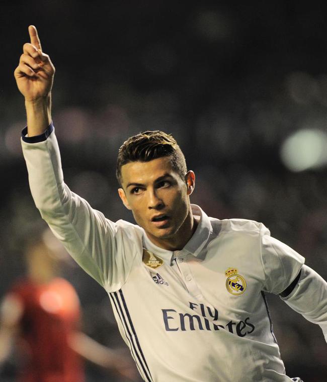 科瓦奇：布兰特和萨比策已归队参加训练，想用胜利为今年收官（科瓦奇：布兰特与萨比策已回归训练，力争以胜利结束今年）