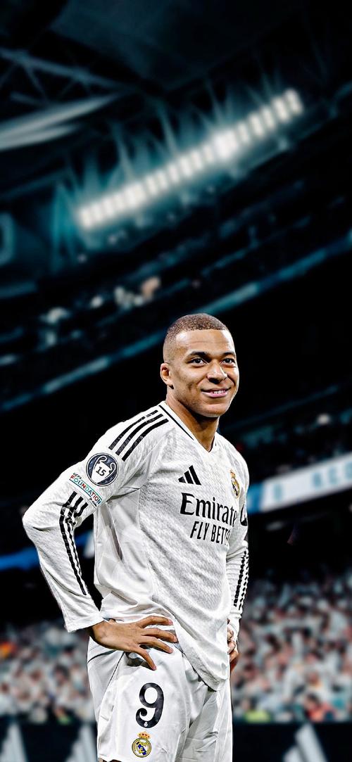 法比奥庆祝足协杯夺冠：我们是冠军，这座城市值得拥有这一刻（法比奥庆贺足协杯加冕：我们是冠军，这座城市值得这荣耀时刻）