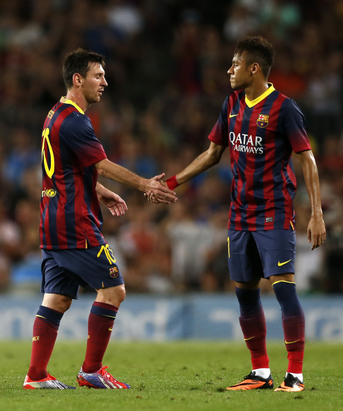 篮球NBA明星球员参加公益活动