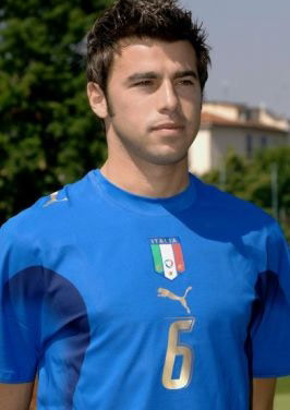 记者：申花携六外援出战广岛三箭，李可因伤未随队前往