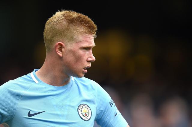 欧冠夺冠赔率：巴萨微弱优势领跑 巴黎力压枪手（欧冠夺冠赔率：巴萨以微弱优势居首，巴黎压过阿森纳）