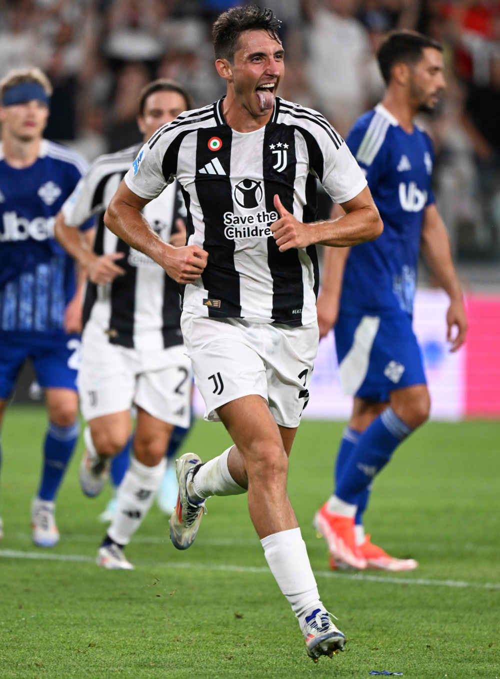 NBA战报：克尼佩尔21分7助，黄蜂111-86大胜猛龙